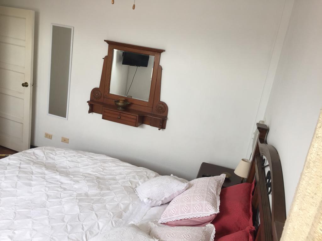 Best Place In Plaza Mayor Lima, Pizarro Building Apartment Lima