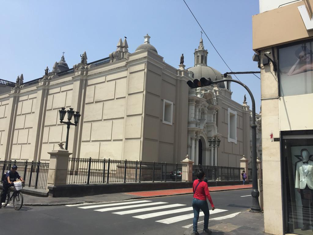 Best Place In Plaza Mayor Lima, Pizarro Building Lima