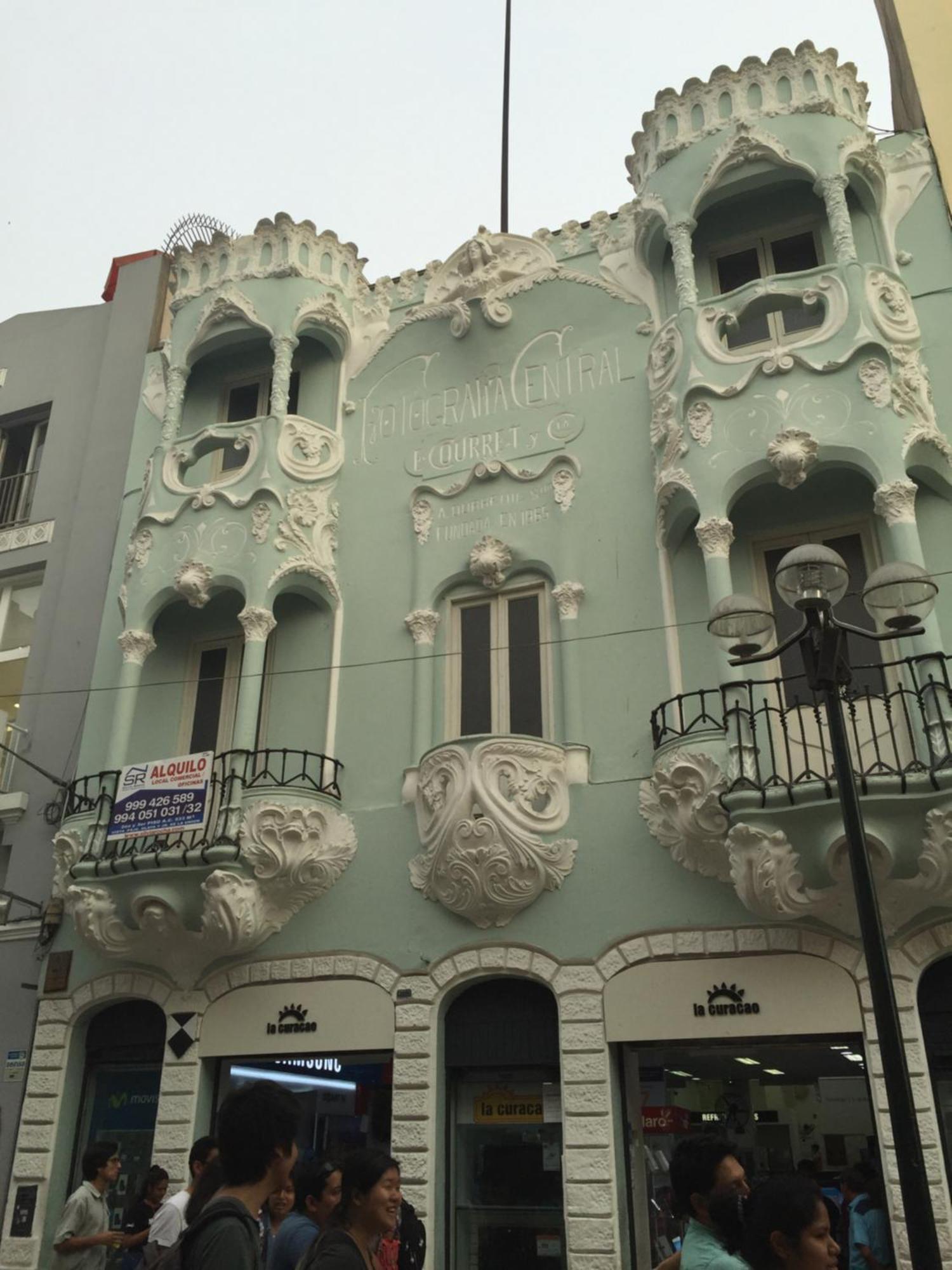 Apartment Best Place In Plaza Mayor Lima, Pizarro Building